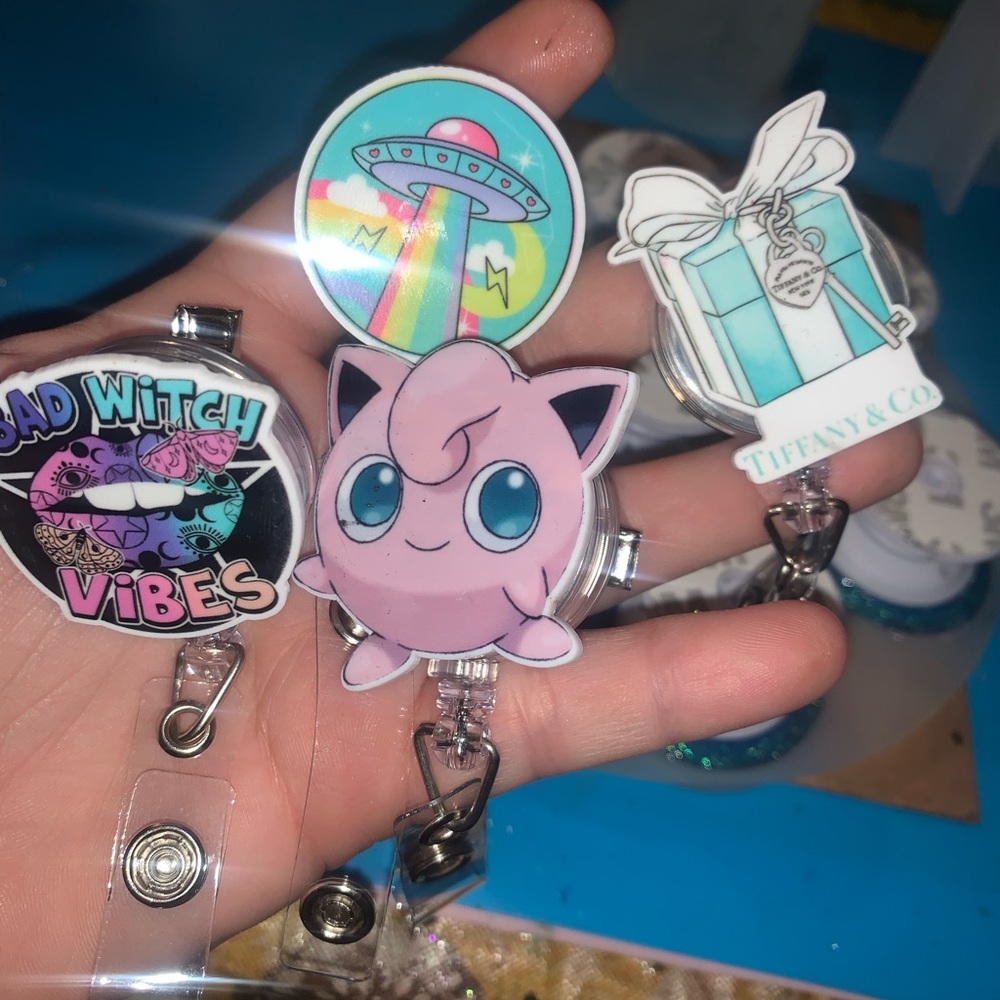 Custom badge reel